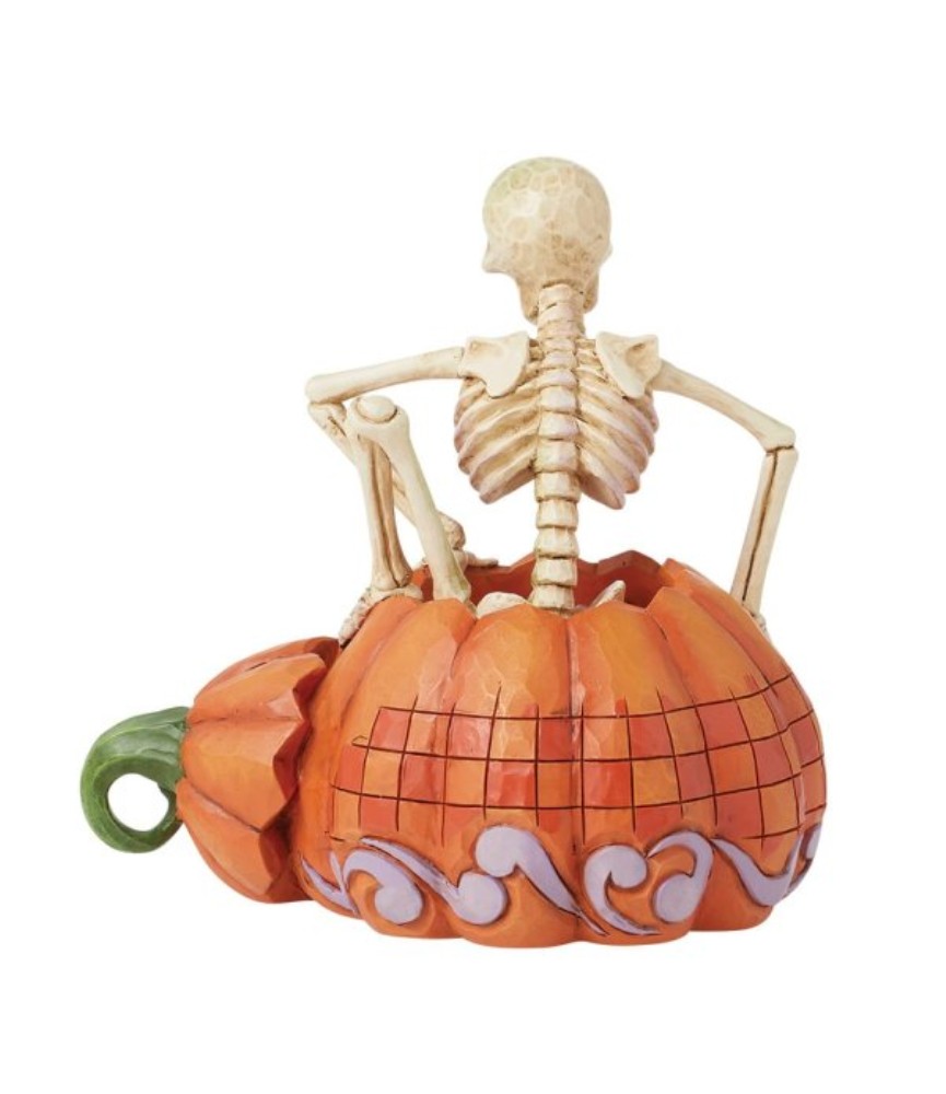 scared-to-the-bone-skeleton-in-a-pumpkin (1)