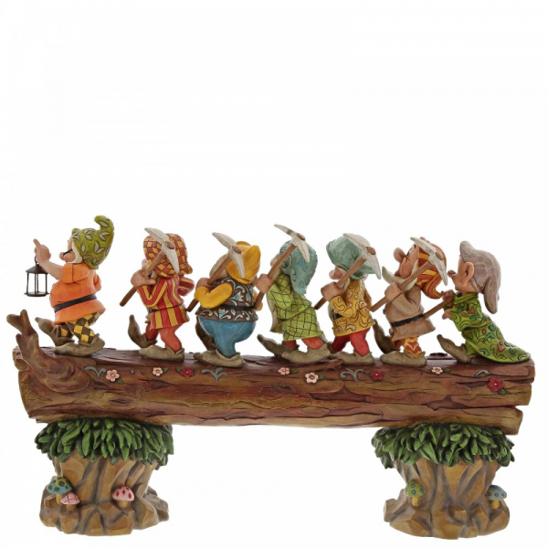 Disney Traditions A Good Day's Work, A Good Night's Sleep (Seven Dwarfs Master piece) Disney Traditions A Good Day's Work, A Good Night's Sleep (Seven Dwarfs Master piece)