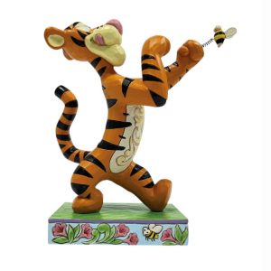 Jim Shore Disney Traditions Bee Fighting (Tigger Fighting a Bee)