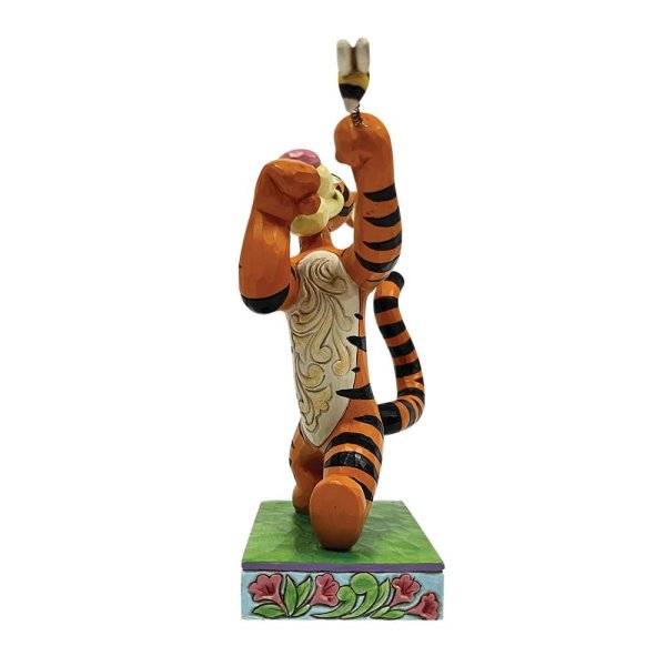 Jim Shore Disney Traditions Bee Fighting (Tigger Fighting a Bee)