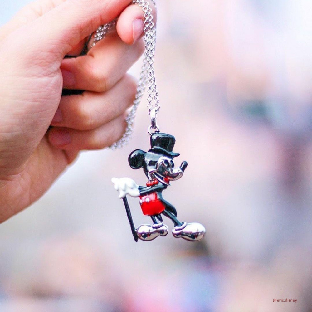 Disney Mickey Mouse 90 Years White Gold-Plated Showman Necklace - DSN499 Disney Mickey Mouse 90 Years White Gold-Plated Showman Necklace - DSN499
