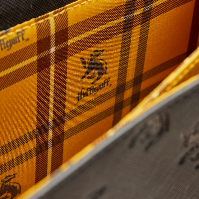 Loungefly Harry Potter: Hufflepuff Chain Strap Crossbody Bag Loungefly Harry Potter: Hufflepuff Chain Strap Crossbody Bag