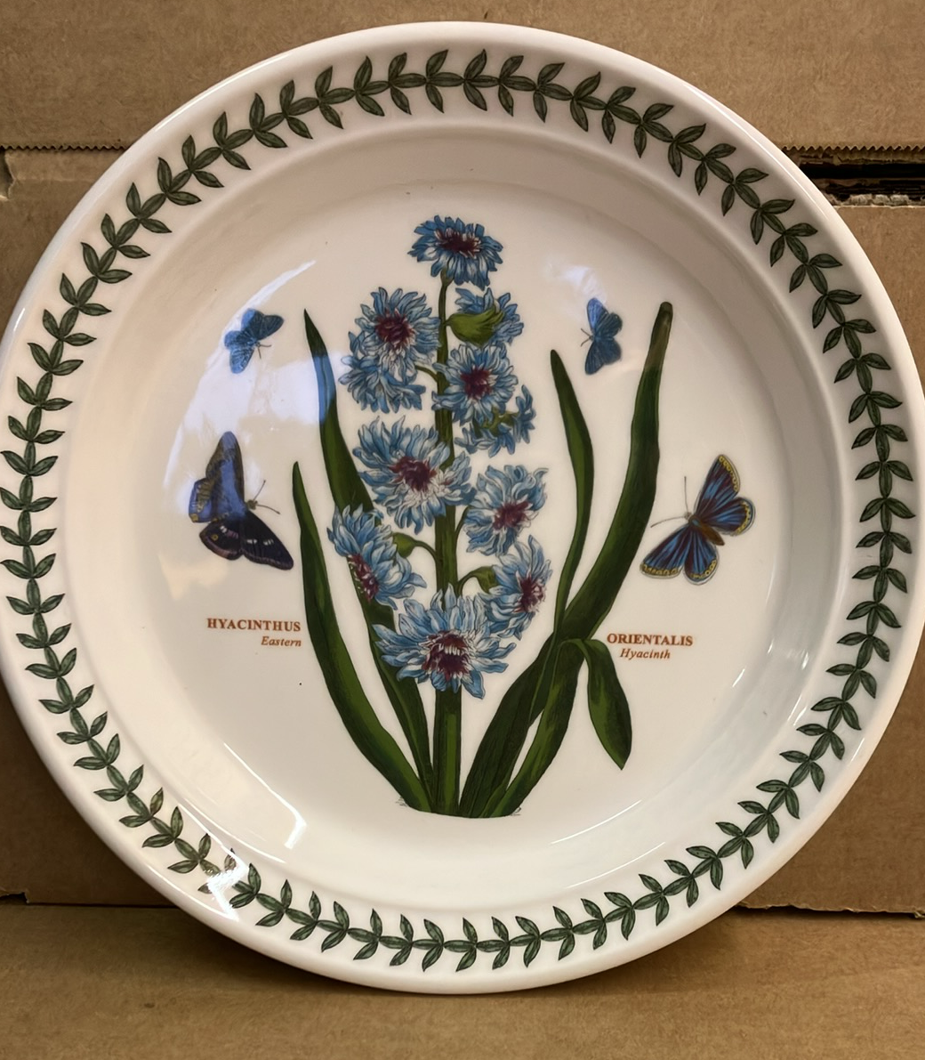 Portmeirion Botanic Garden 8.5" Hyacinth Plate Portmeirion Botanic Garden 8.5" Hyacinth Plate