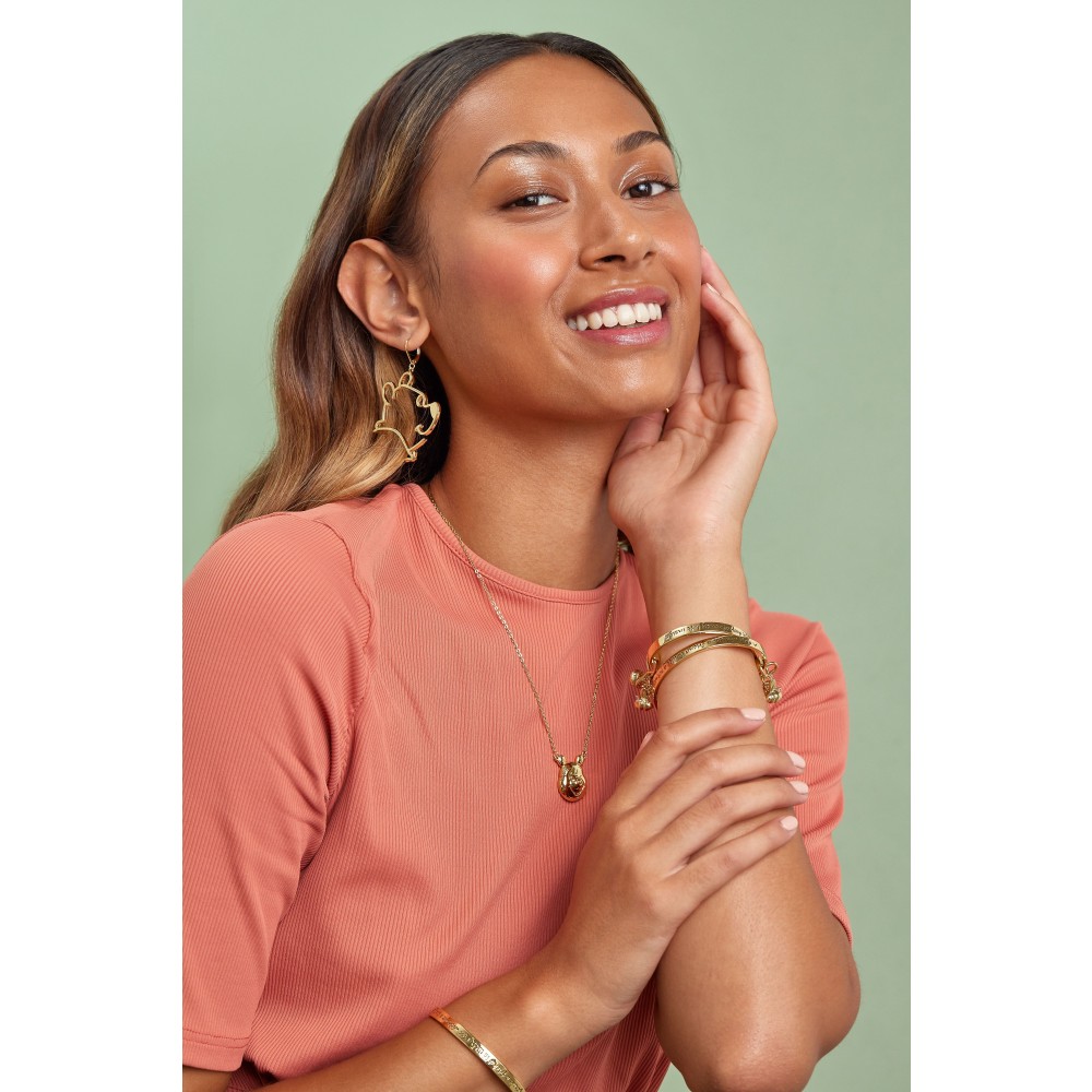 Disney Winnie the Pooh Gold-Plated Pooh Character Necklace Disney Winnie the Pooh Gold-Plated Pooh Character Necklace