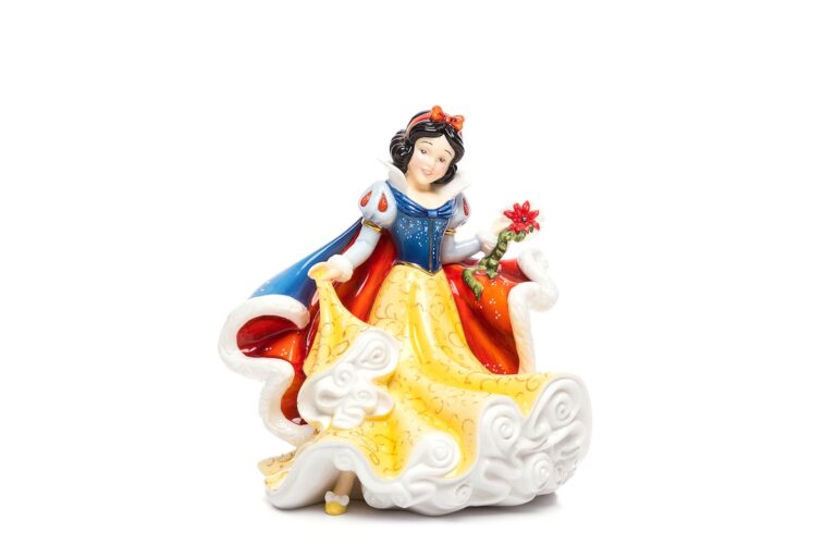 The English Ladies Snow White The English Ladies Snow White
